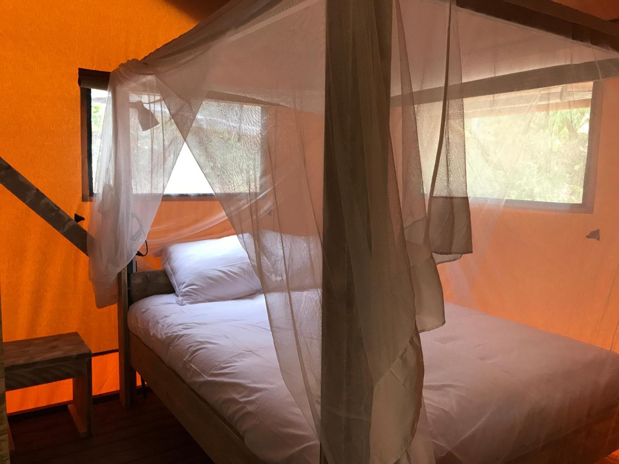 Bungalows - Camping El Solsones Solsona Exterior photo