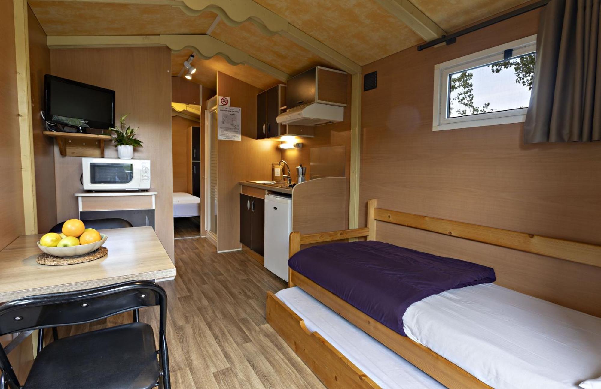 Bungalows - Camping El Solsones Solsona Exterior photo